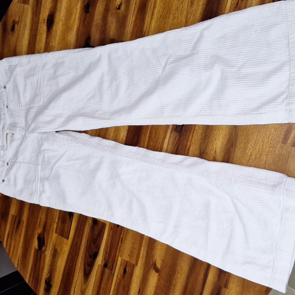 BDG Cream Cord Pant Size 2 No flaws